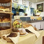 - Montagne Verte & Restaurant Louisiane 호텔 2*