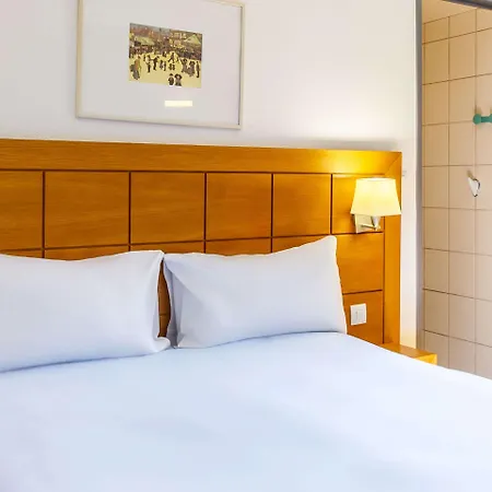 Comfort - Montagne Verte&restaurant Louisiane Hotel Strasbourg