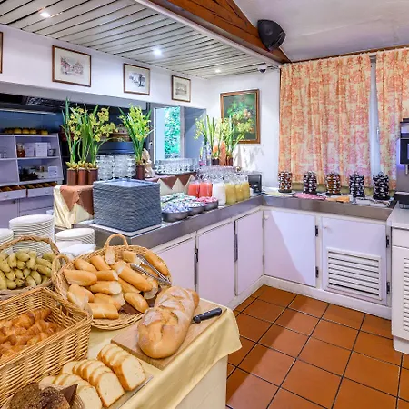 Hotel Strasbourg Montagne Verte & Restaurant - Free Parking 2*