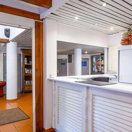 Hotel Strasbourg Montagne Verte & Restaurant - Free Parking Hotel 2*