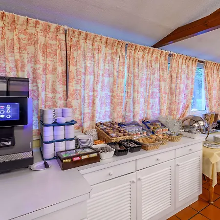 Hotel Strasbourg Montagne Verte & Restaurant - Free Parking Hotel Štrasburk