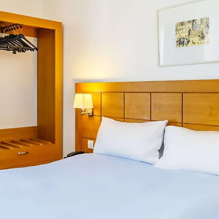 Hotel Hotel Strasbourg Montagne Verte & Restaurant - Free Parking Štrasburk
