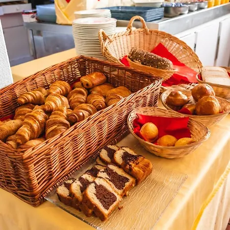 Hotel Strasbourg Montagne Verte & Restaurant - Free Parking Hotel Štrasburk