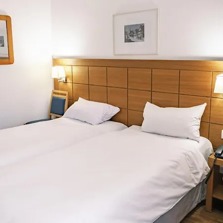 Hotel Strasbourg Montagne Verte & Restaurant - Free Parking 2*