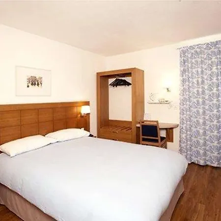 Hotel Hotel Strasbourg Montagne Verte & Restaurant - Free Parking 2*
