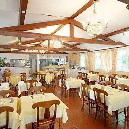 Comfort - Montagne Verte&restaurant Louisiane Hotel 2*