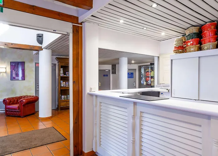 - Montagne Verte & Restaurant Louisiane Hotel 2*