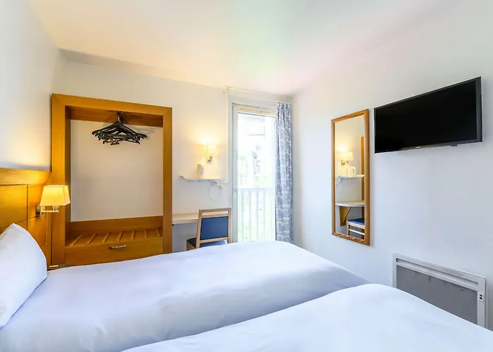 - Montagne Verte & Restaurant Louisiane Hotel 2*