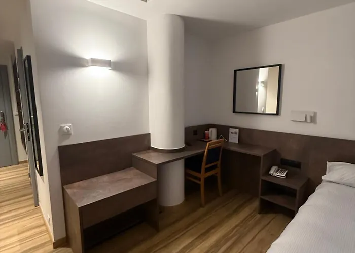 - Montagne Verte & Restaurant Louisiane 2* Straatsburg