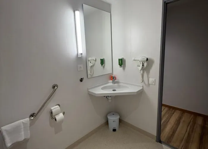 Hotel - Montagne Verte & Restaurant Louisiane 2*