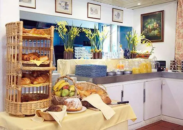 - Montagne Verte & Restaurant Louisiane Hotel Strasbourg