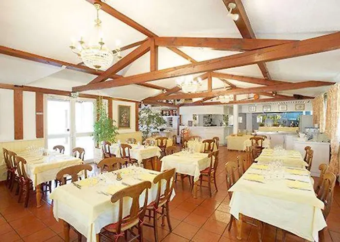 Hotel - Montagne Verte & Restaurant Louisiane Strasbourg