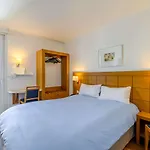 - Montagne Verte & Restaurant Louisiane
