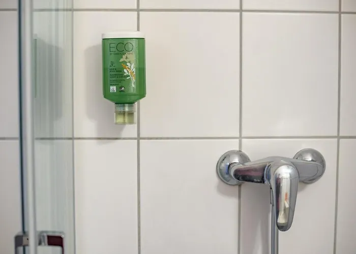 - Montagne Verte & Restaurant Louisiane