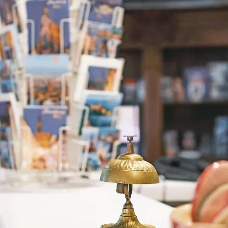 - Montagne Verte & Restaurant Louisiane Hotell