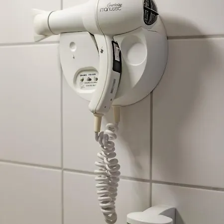 - Montagne Verte & Restaurant Louisiane 2*