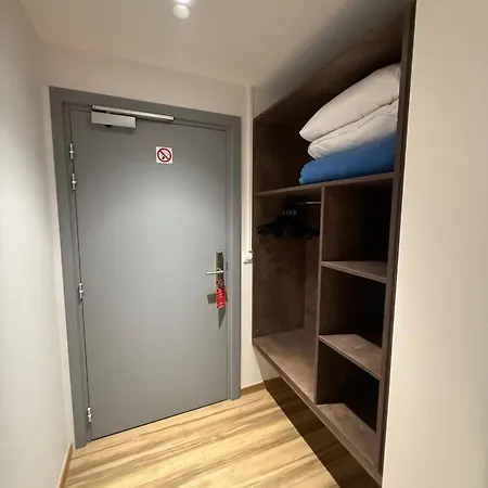 Hotell - Montagne Verte & Restaurant Louisiane Strasbourg