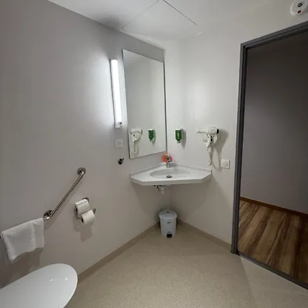 Hotell - Montagne Verte & Restaurant Louisiane 2*