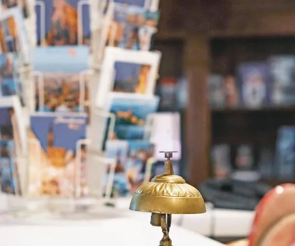 - Montagne Verte & Restaurant Louisiane Otel