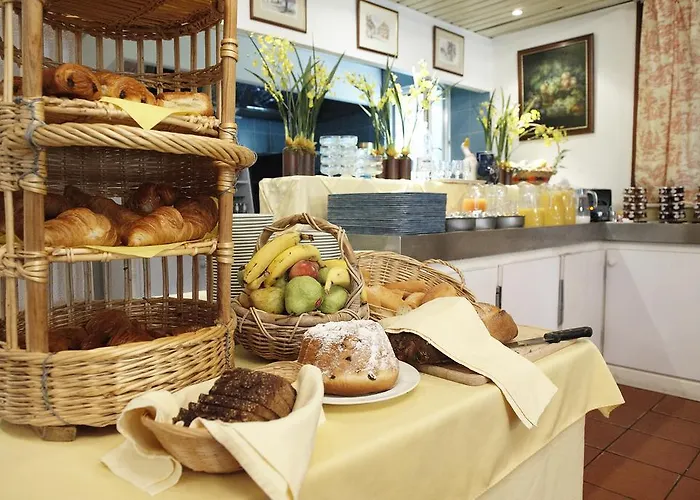 - Montagne Verte & Restaurant Louisiane Otel 2*