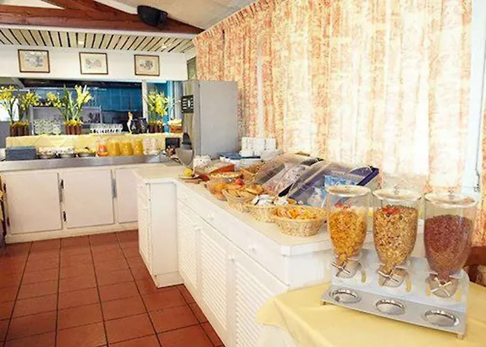 - Montagne Verte & Restaurant Louisiane Otel